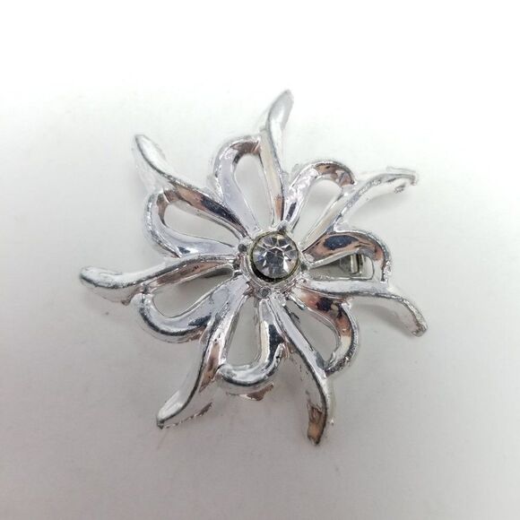 Vintage Silver Tone Starburst Flower Brooch with Rhinestone Center, Retro Pin - Picture 2 of 6